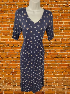 WHITE STUFF PURPLE UK 6 SHORT SLEEVED FLORAL PRINT V NECK MIDI JERSEY TEA DRESS - Picture 1 of 6