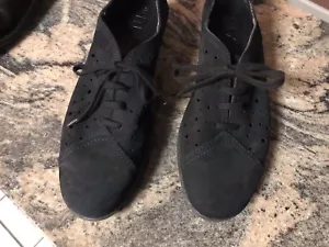 FABULOSOS ZAPATOS PLANOS ""THE FLEX"" DE GAMUZA NEGRA ~ NUEVOS~ - Imagen 1 de 5