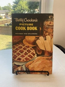 Betty Crockers Picture Cookbook Revised & Enlarged 2nd Edition 1st Printing - Picture 1 of 13