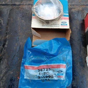 Hydraulic Pump Wobble Shaft Bearing & Race for Ford Tractors D5NN1201A/D5NN1202A - Picture 1 of 2