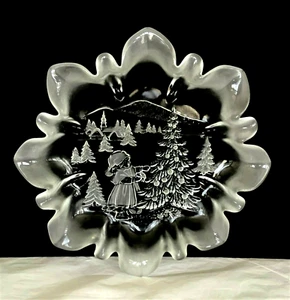 Plato de cristal de Navidad Mikasa Bon Bon plato de 13,5" grande servidor de vacaciones árbol - Imagen 1 de 9