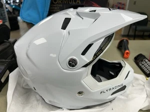Nuevo casco Fly Racing Formula carbono sólido adulto, grande, 73-4401L - Imagen 1 de 5