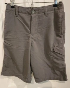 Boys Under Armor Grey Gray Shorts Size YM Heat Gear Youth / Junior Medium - Picture 1 of 9
