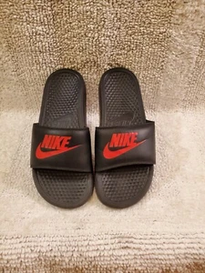Nike Mens7 Benassi JDI Black Red Swoosh Challenge Sport Sandal Slides 343880 EXC - Picture 1 of 7