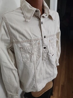 Jaqueta pulôver vintage década de 1970 vermelha snap off branca algodão denim média ótima - Imagem 1 de 4