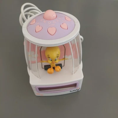Tweety Bird AM/FM Alarm Clock Radio Working - Image 1 of 4