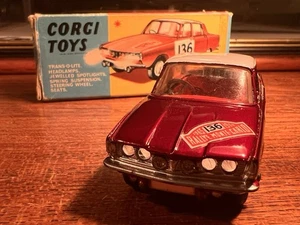 Corgi 322 ROVER 2000 in MONTE CARLO TRIM .WITH ORIGINAL BOX . EXCELLENT CONDTION - Picture 1 of 13