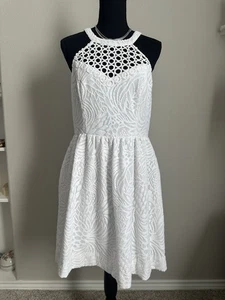 $238 Lilly Pulitzer Women's White Lace Halter Fit & Flare Casual Dress Size 8 - Picture 1 of 7