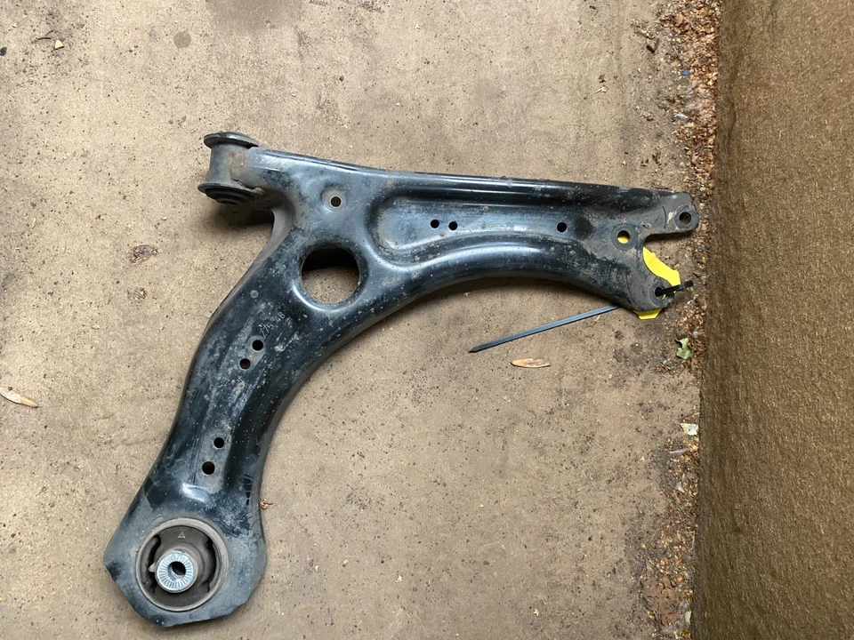 GENUINO 18-21 VW POLO SEAT IBIZA CONDUCTOR HORQUILLA DELANTERA 2Q0407152C Foto 1 de 1