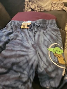 NWT Star Wars Mandalorian The Child Baby Yoda Mens Lounge Jam Pajamas Shorts SM - Picture 1 of 4