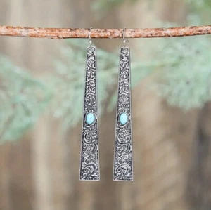 Women’s Western Style Earrings - Picture 1 of 4