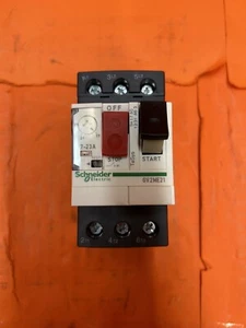 Interruptor de circuito de motor magnético térmico Schneider Eletric GV2ME21 - Imagen 1 de 5