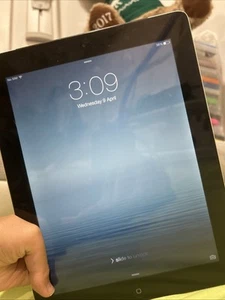 Apple iPad 3rd Gen 16GB Black, WiFi + Cellular A1430 (working) “major damage” - Picture 1 of 13