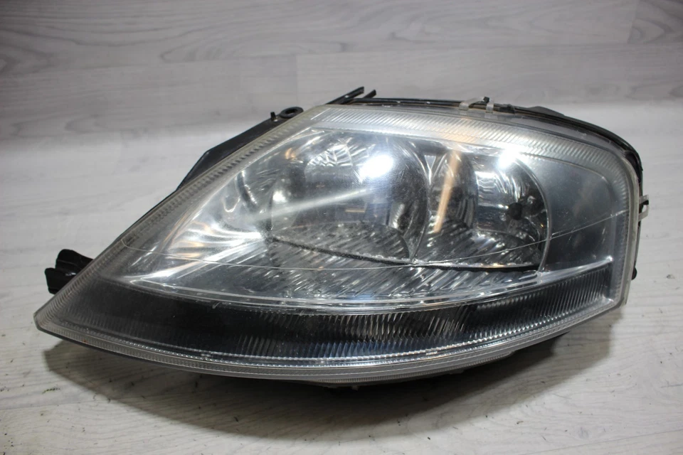 Frontscheinwerfer Links 9682673080 Halter gebrochen Citroen C3 Bj,05 - Bild 1 von 4