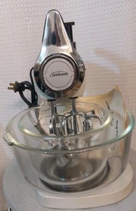 VINTAGE SUNBEAM DELUXE MIX MASTER 12C CHROME,BLACK WITH BOWLS,BEATERS MANUAL - Picture 1 of 7