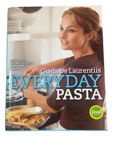Alltagspasta: Ein Kochbuch von de Laurentiis, Giada 240 Stück in Hauptquartierfarbe Staubabdeckung - Bild 1 von 12