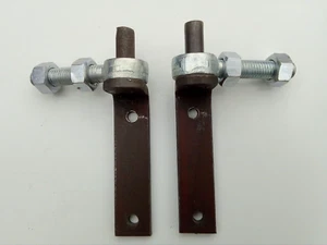 2NO M12 BARE METAL WROUGHT IRON SPIGOT PIN GATE HINGE AND 2NO 12MM EYE BOLT 50MM - Picture 1 of 6