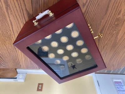 STATE QUARTER COLLECTION GOLD PLATED SET OF 100 COINS - Image 1 of 4