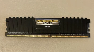4GB Corsair Vengeance СМ4Х46F2133C13K4 PC4-17000 2133MHz DDR4 Computer Memory - Image 1 of 3