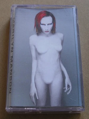 МЕХАНИЧЕСКИЕ ЖИВОТНЫЕ МЭРЛИН МЭНСОН *РЕДКАЯ БОЛГАРСКАЯ КАССЕТА* - Изображение 1 из 4