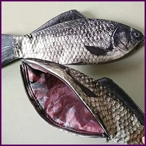 Astuccio Portamatite a Forma di Pesce Novità Pesce Penna Sacchetto Pesce Portamonete Divertente Matita - Foto 1 di 24