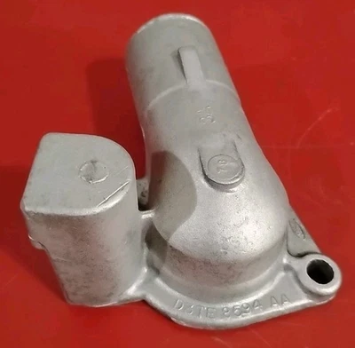 Ford 1978 termostato carcasa D3TE-8594-AA Foto 1 de 4