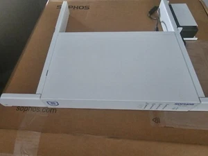 Sophos SG135 Rev. 2 Security Appliance Firewall Rackmount - Picture 1 of 1