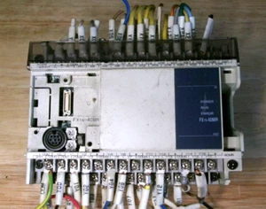 MITSUBISHI FX1N-40MR PLC MODULE SHIPS FAST FROM THE USA - Picture 1 of 2