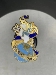Blue Knights Police Motorcycle Club Hat Lapel Pin 20th Anniversary 1974-1994 - Picture 1 of 2