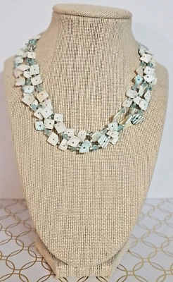 Vtg Layered White Shell Blue Bead Choker Necklace Estate Costume Fashion 18inch Foto 1 de 4