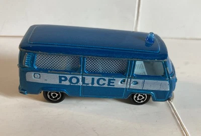 Majorette Furgone VW Police, n. 244. Made in France, scala 1/60. - Immagine 1 di 4
