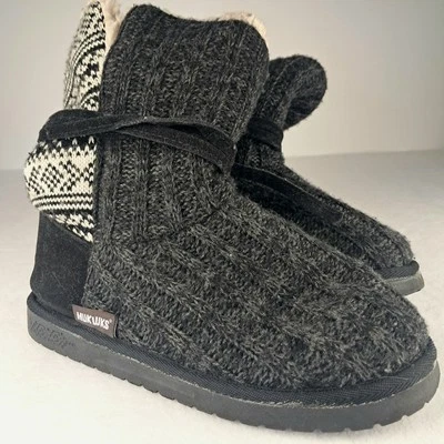 Muk Luks Black White Herringbone Sweater "Sherpa"  FuzzyWrap Boots Womens Sz 9 - Image 1 of 4