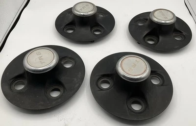 (Комплект из 4) Колпак ступицы Triumph TR6 1970-1976 - Изображение 1 из 2