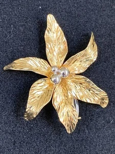 Tiffany & Co 14K Yellow White Gold Poinsettia Floral Flower Pin Brooch 6.6 Grams - Picture 1 of 12