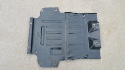 2005 - 2009 LAND ROVER LR3 protetor contra respingos sob o corpo KRB500122 - Imagem 1 de 4