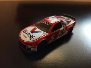 USED 1/64 NASCAR 2022 KYLE LARSON VALVOLINE LIONEL READ LOOSE - Picture 1 of 9