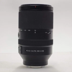 Sony SEL70300G obiettivo full frame 70-300 mm f/4.5-5.6 attacco E - Foto 1 di 5