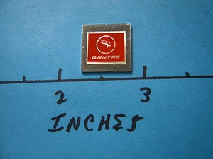 MINI QANTAS AIRLINES ENAMEL WORLDS GREATEST AIRLINES SILVER BAR WITH COA - Picture 1 of 2
