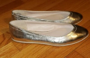 Planos de cuero dorado Nine West para mujer talla 8,5 m - Imagen 1 de 7