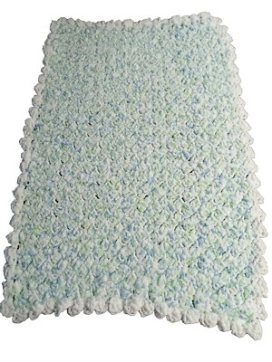 Manta de bebé hecha a mano de ganchillo pasteles suaves gruesa tejida cálida núcleo de abuela 46"x 32" Foto 1 de 4