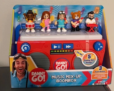 Danny Go! Mezcla de música Foto 1 de 2
