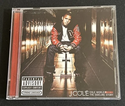 J Cole - Cole World: The Sideline Story, CD - 2011, Pre-Owned, Very Good - Imagem 1 de 4