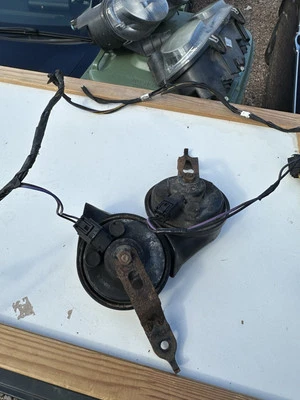 JUEGO DE BOCINAS GEMELAS ROVER 75 MG ZT ALTO Y BAJO CON TELAR. Foto 1 de 3