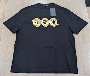 $675 Mens VERSACE Chain Logo Crewneck T-Shirt Black/Gold Large - Picture 1 of 1