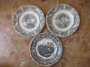 GIEN SARREGUEMINES 3 assiettes porcelaine. Militaire. XIXème..3 antique plates - Picture 1 of 9
