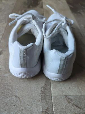 ATHLETIC WORKS Correr/Entrenamiento.. Para Mujer Talla 8.. Tenis Malla Blanco Claro Foto 1 de 4