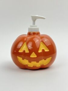 Target Halloween Pumpkin Jack-o'-Lantern Soap Dispenser 2005 6x5 Orange