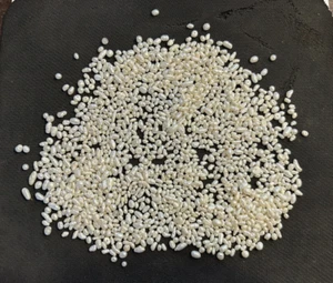 100 VINTAGE GENUINE FRESHWATER BIWA NATURAL PEARL RICE BAROQUE BEADS GREAT DEAL - Picture 1 of 7