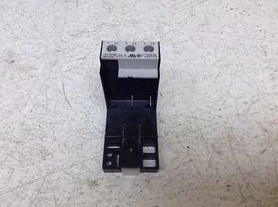 Montaje base relé de sobrecarga Allen Bradley 193-BPM2 193BPM2 Foto 1 de 3