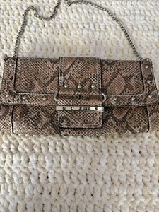 Guess Faux Snakeskin 90’s Y2K Shoulder Bag Peach Satin Interior Chain Strap - Picture 1 of 9